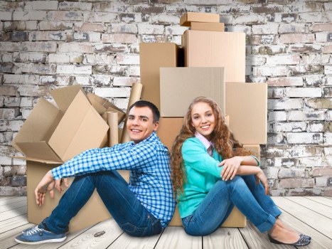 Careful transport of boxes and furniture near Hampstead
