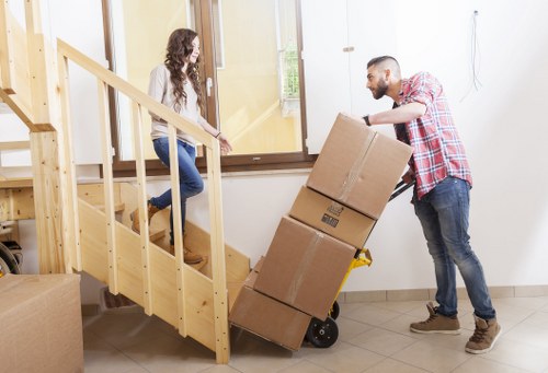 Packing boxes and moving materials for homes in Hampstead