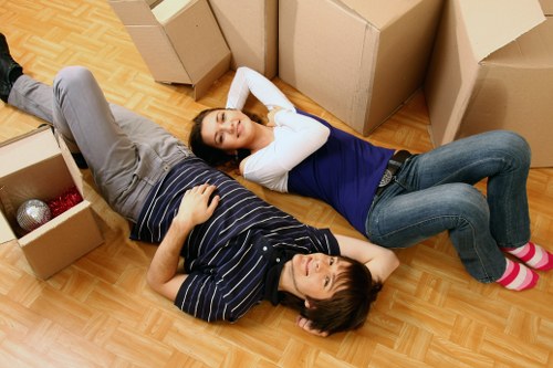 Unpacking service setting up a Hampstead kitchen and living space